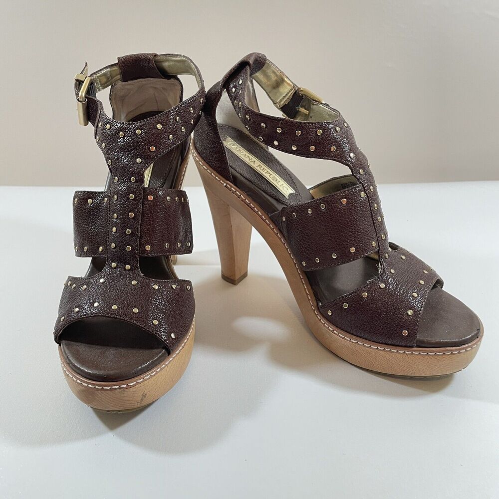 Women’s Platform Block Heels Size 6 Gold Studded Brown Leather Banana Republic